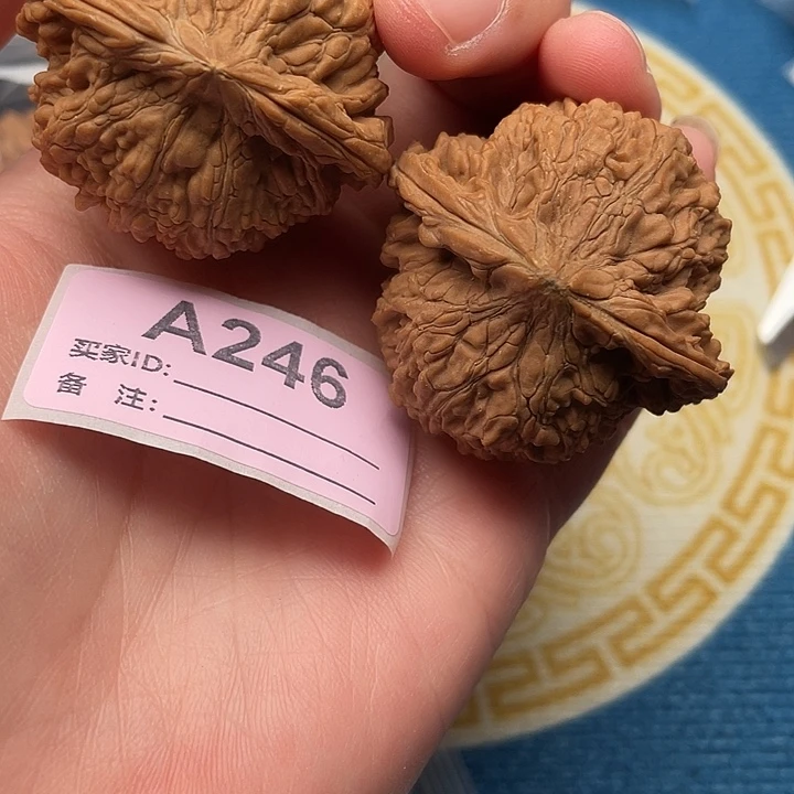 文玩核桃把件核桃