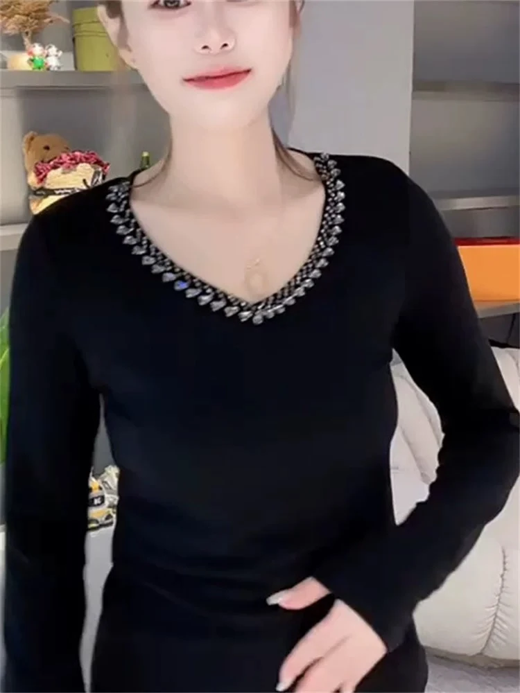 2025时尚气质V领长袖小衫女弹力修身显瘦减龄百搭黑色打底衫上衣