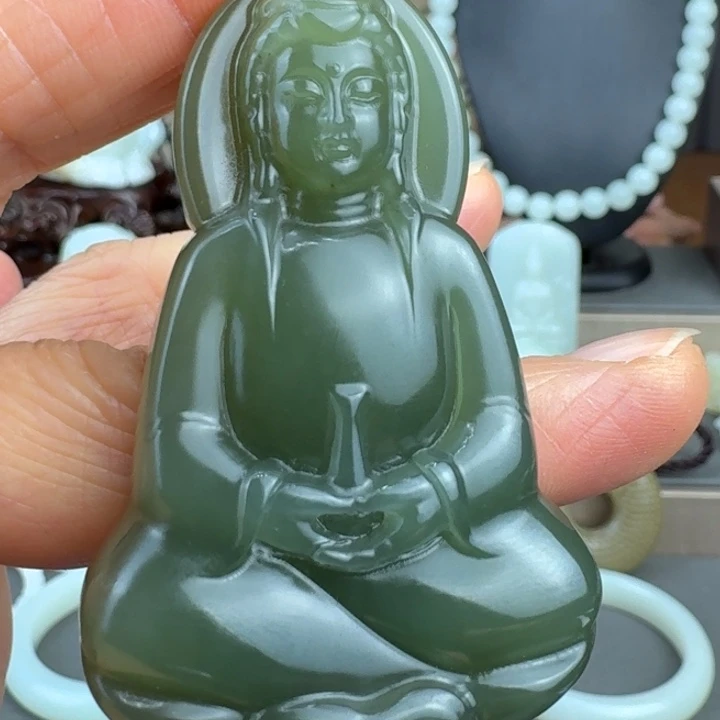 和田玉未镶嵌颈饰