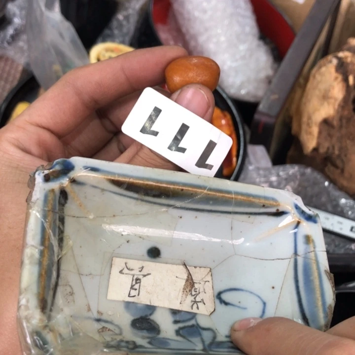 陶瓷孤品单件车里拍