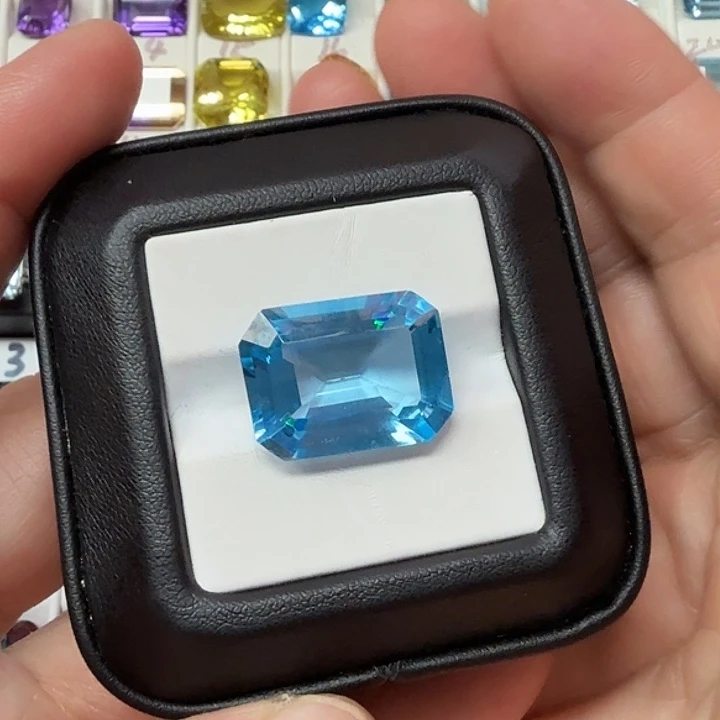 未镶嵌裸石托帕石精美魔鬼蓝祖母切卡20×15毫米