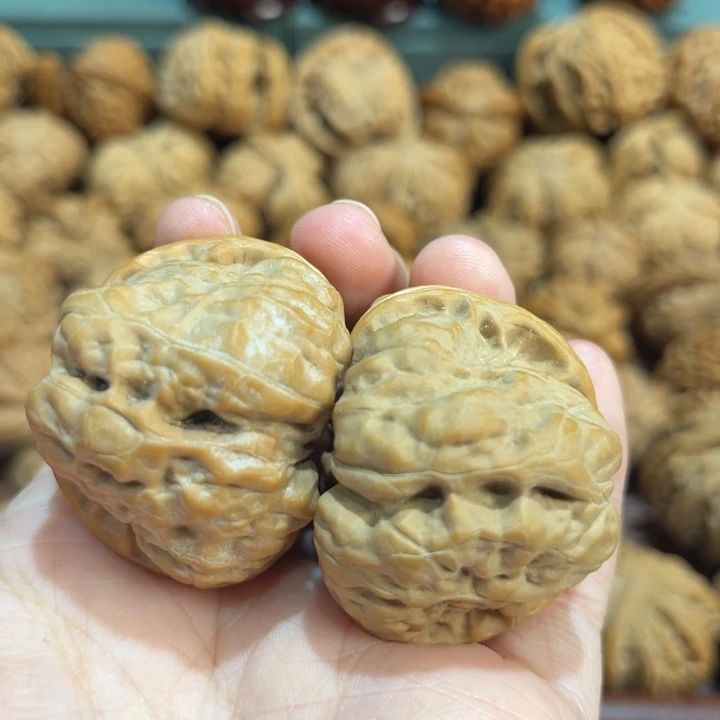 文玩核桃吊坠蛤蟆头40