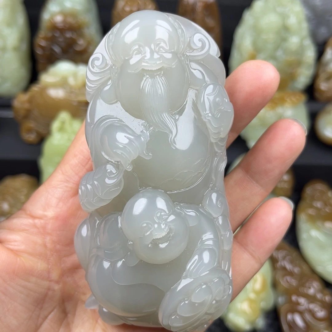 和田玉未镶嵌把件