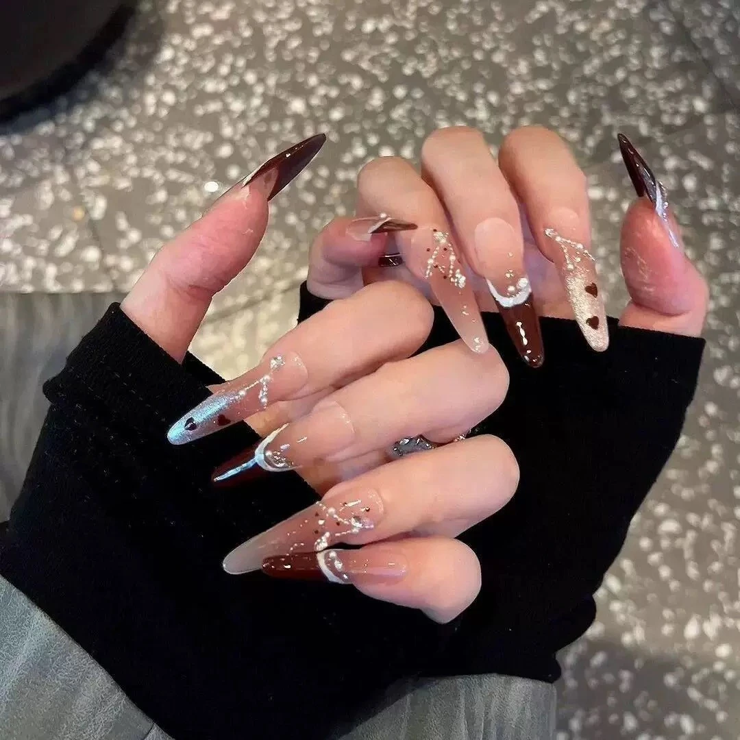 法国官方正品旗舰店秋冬圣诞细狗长尖渐变穿戴甲手工法式氛围感显