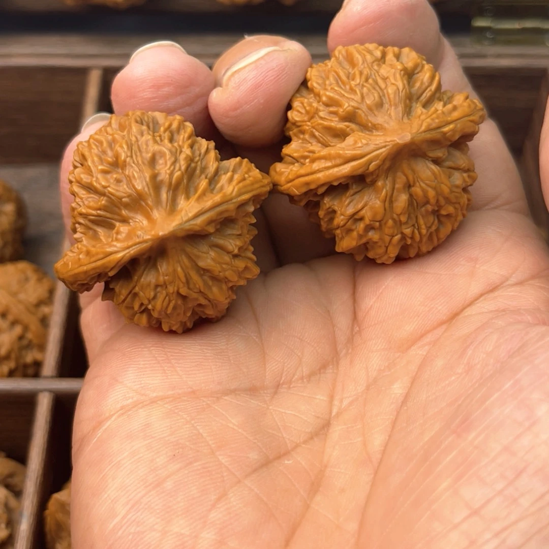 桃核吊坠虎头全品
