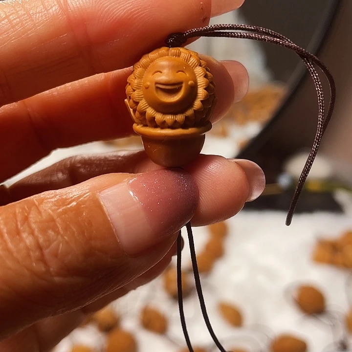 橄榄核吊坠，橄榄核