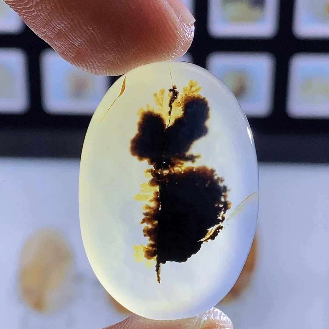 玛瑙/玉髓未镶嵌吊坠(不含链)84