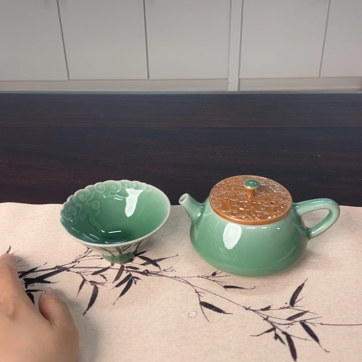 龙泉云间青瓷小米茶器