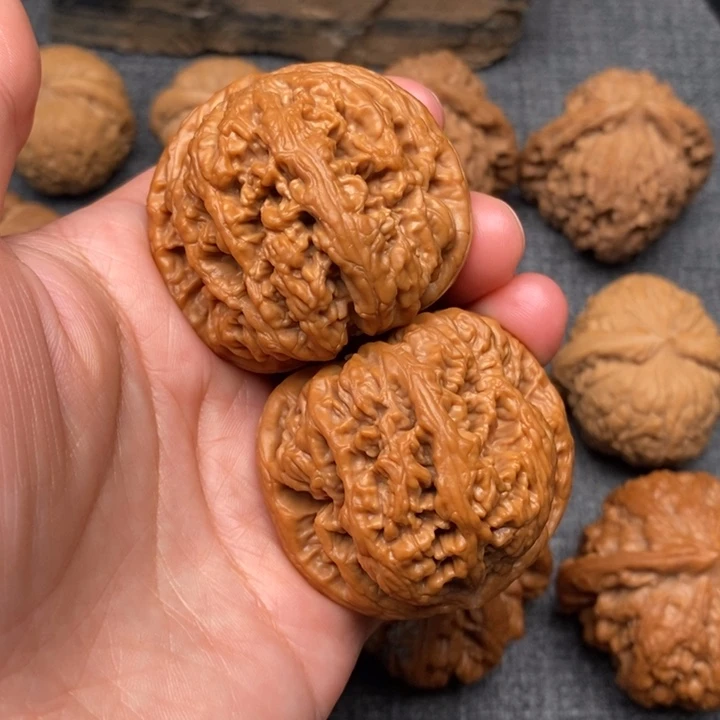 文玩核桃吊坠全品44.5粗筋