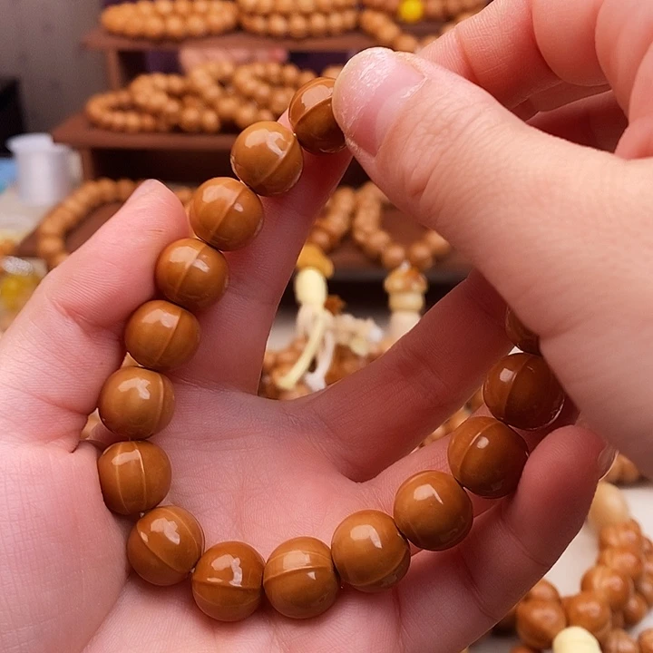 来***了吊坠猴头核桃鲨鱼背