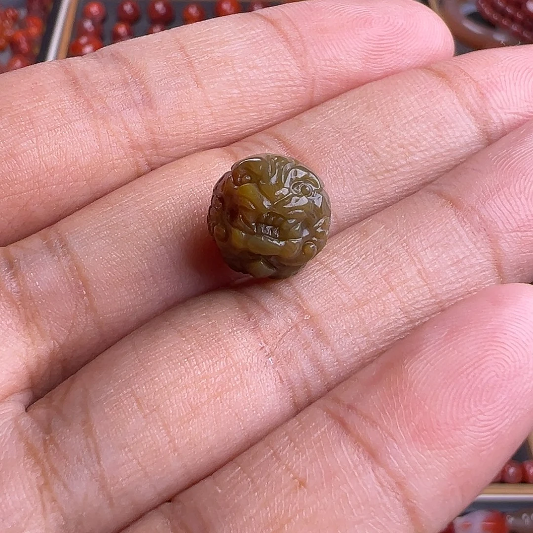 玛瑙/玉髓未镶嵌珠宝奇石绿皮包浆貔貅珠10.5mm