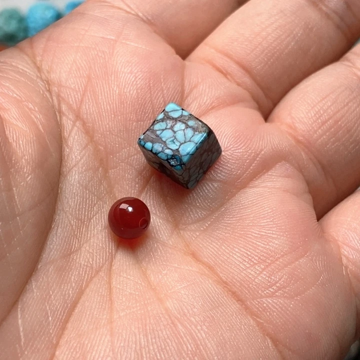 南红玛瑙未镶嵌颈饰
