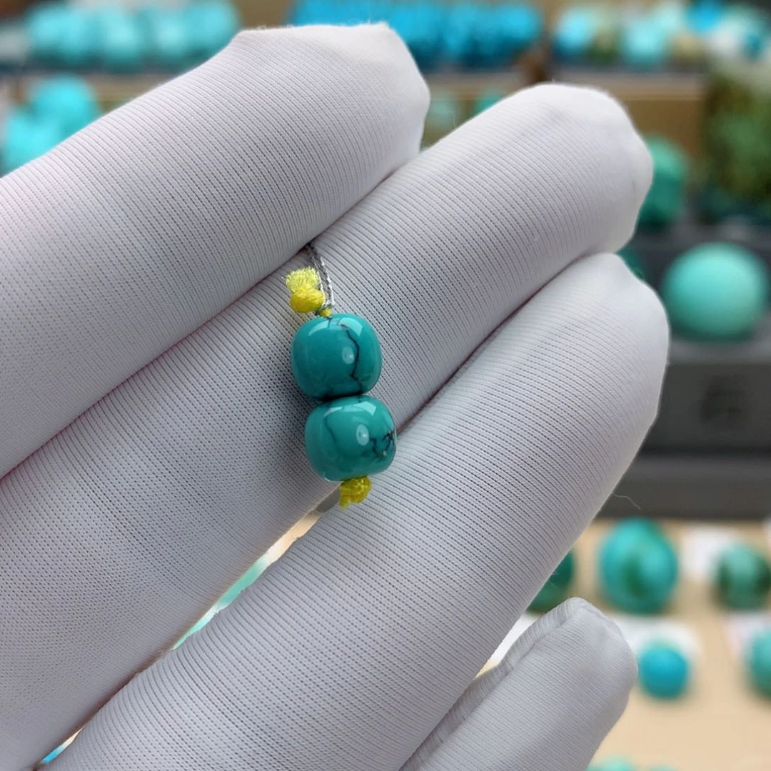 未镶嵌绿松石颈饰