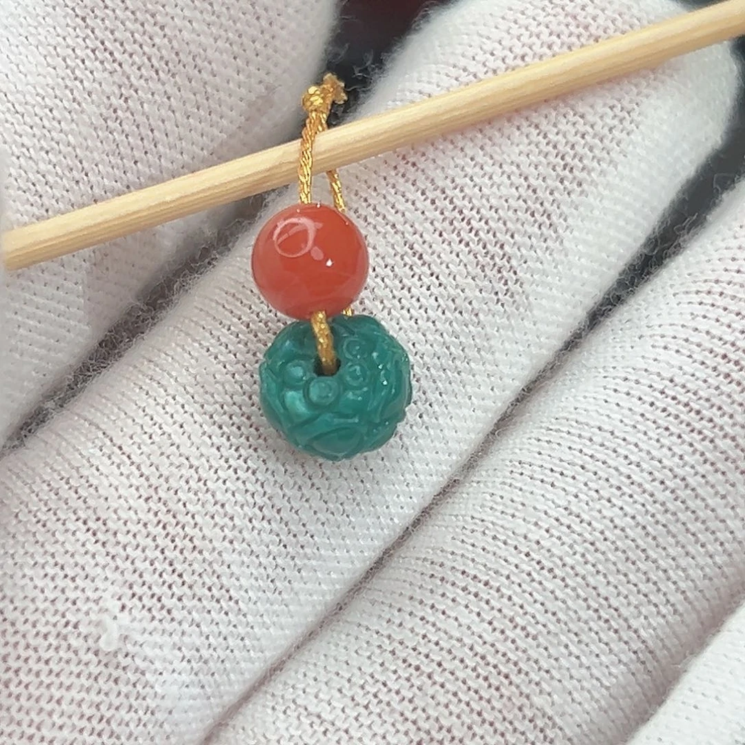 南红玛瑙未镶嵌珠宝奇石