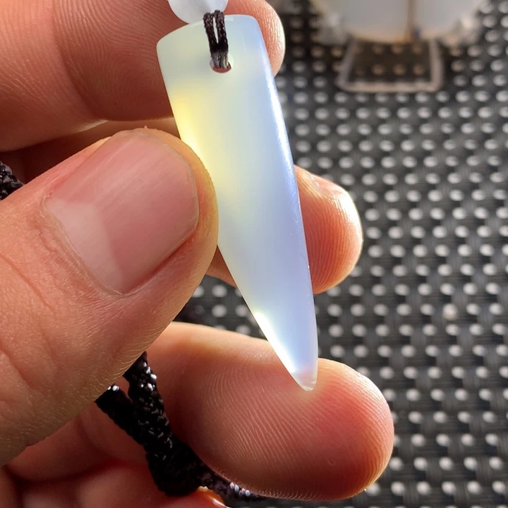 玛瑙/玉髓颈饰未镶嵌闲*斋