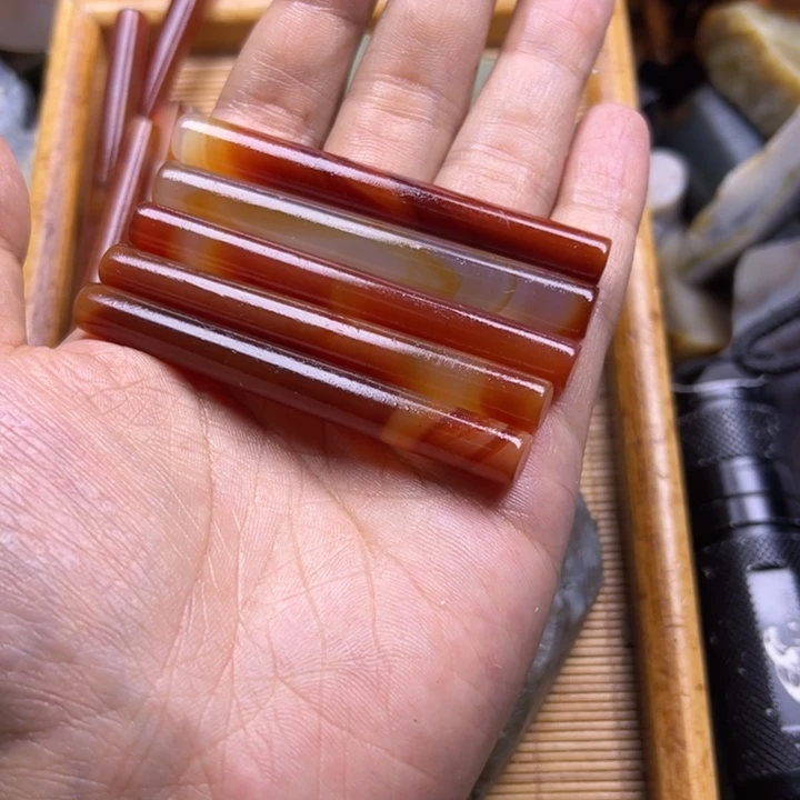 多***！和田玉未镶嵌手链