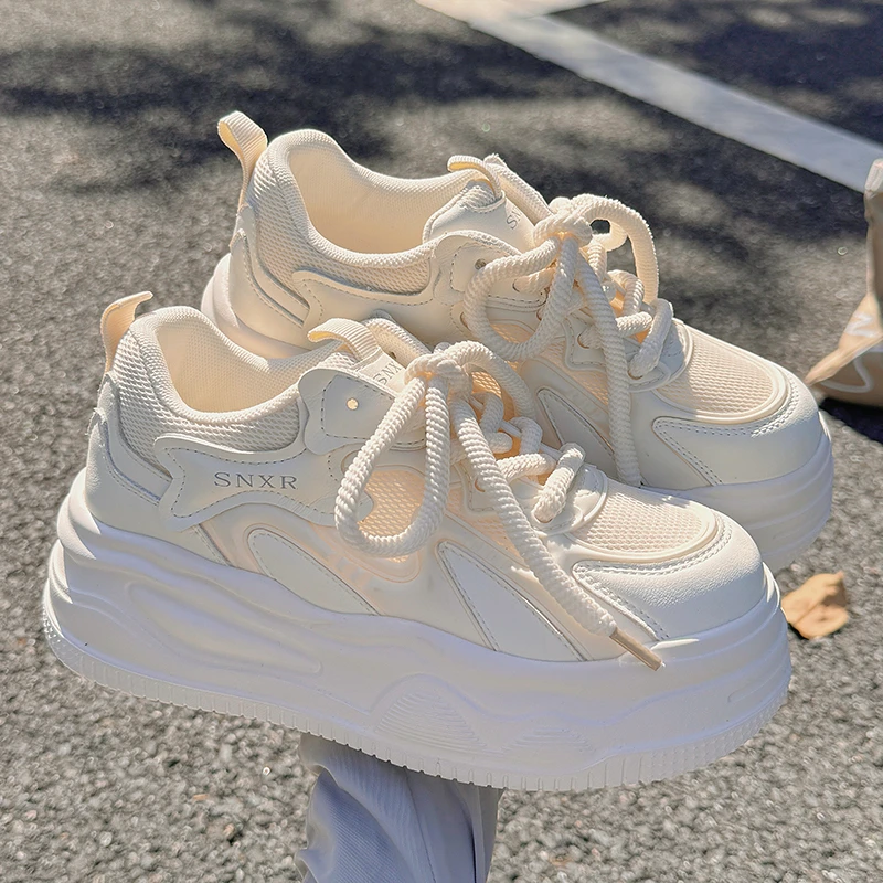 纪捷希小白鞋女款夏季透气网面时尚休闲鞋新款百搭厚底内增高板鞋