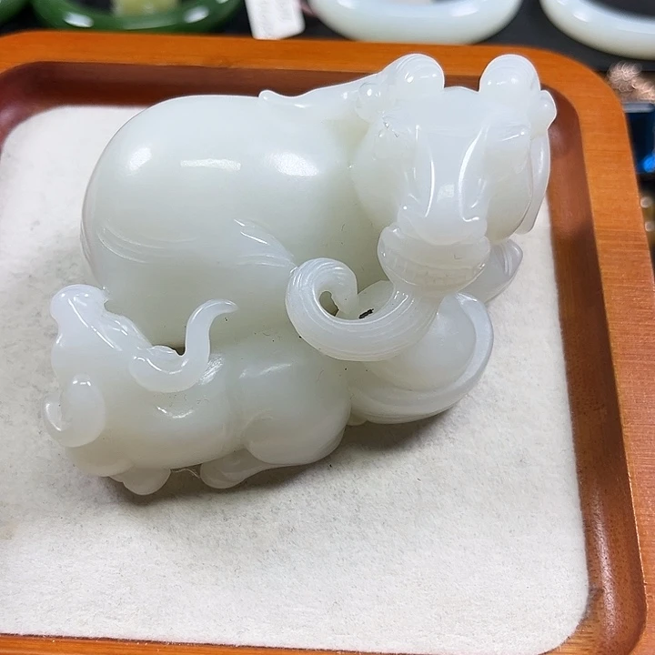 未镶嵌和田玉挂件