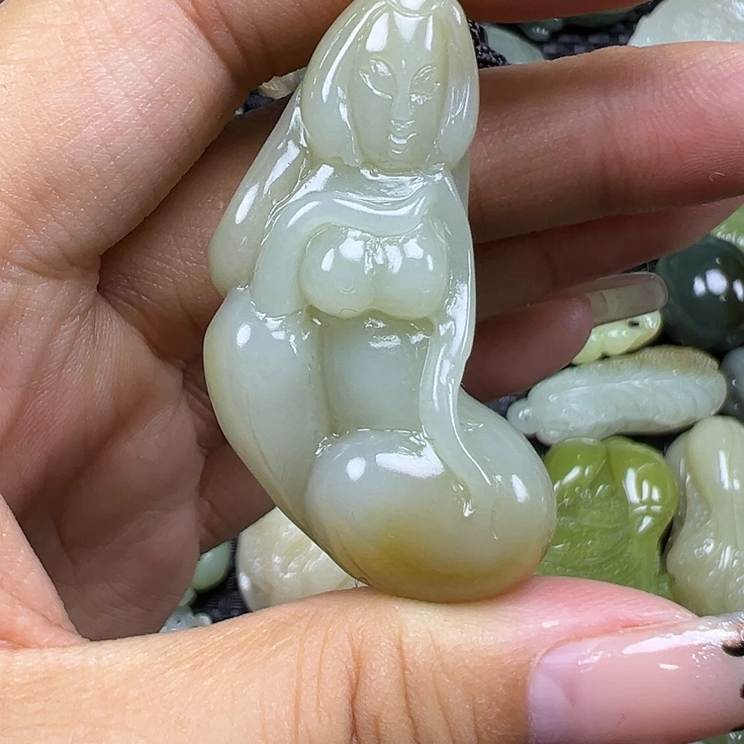颈饰未镶嵌和田玉