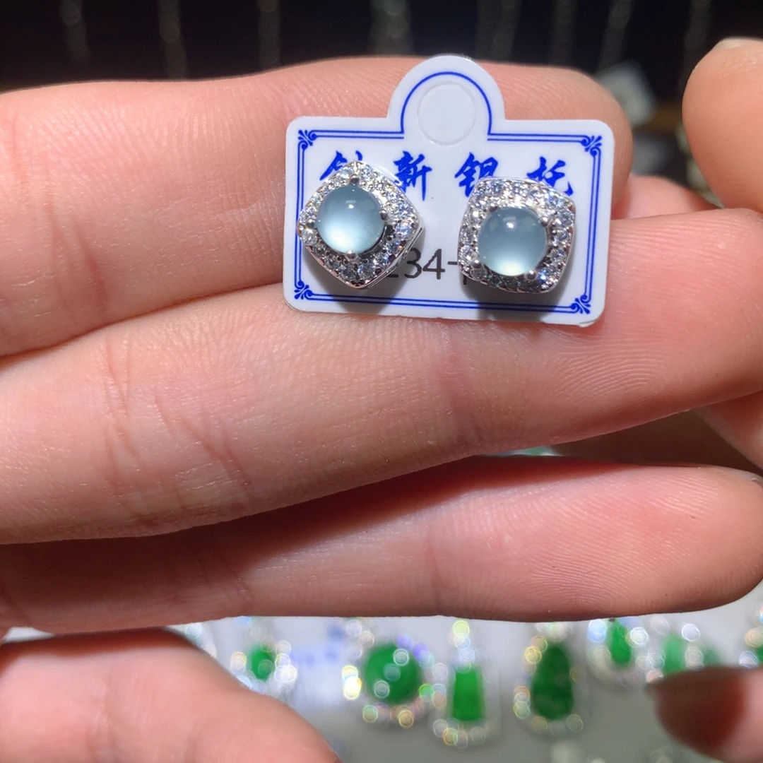 翡翠未镶嵌耳钉耳钉