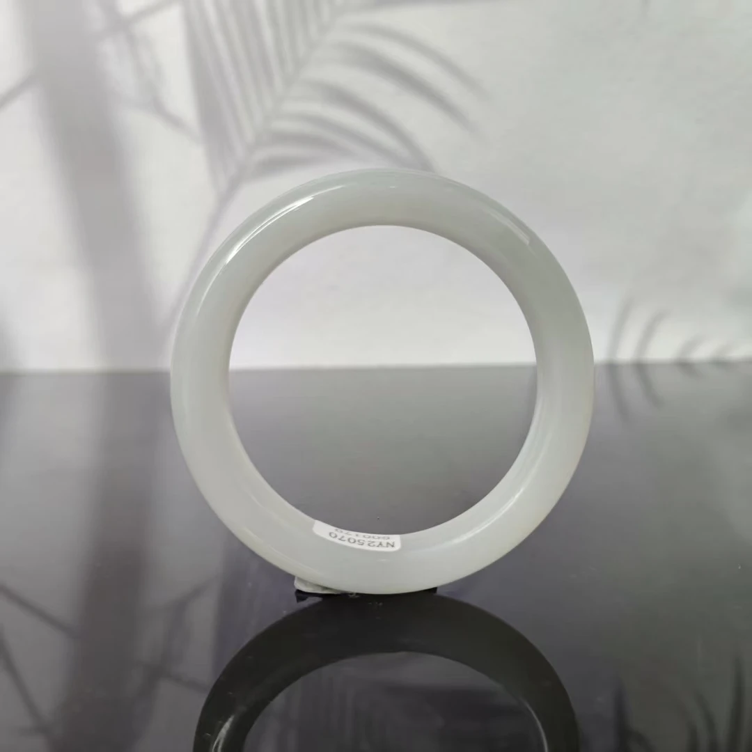 和田玉手镯（57+mm）0179