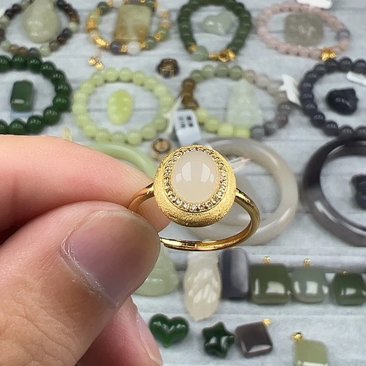 和田玉未镶嵌珠宝半成品