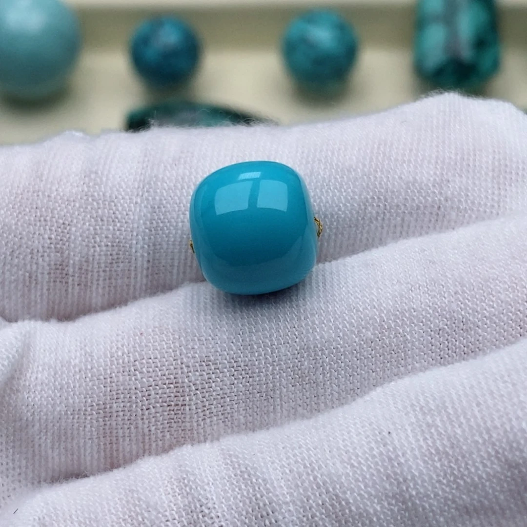 ****未镶嵌绿松石珠宝奇石