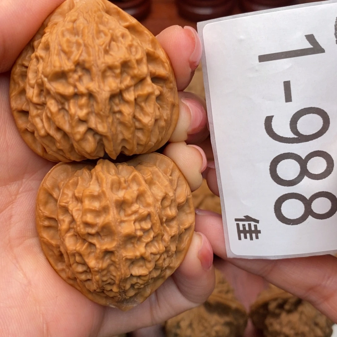 把件文玩核桃39金牛