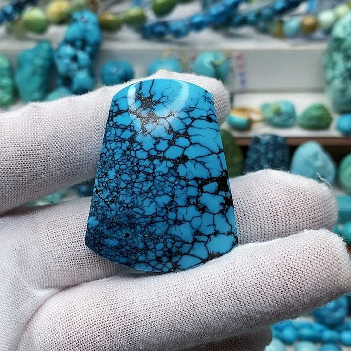 上***哥绿松石未镶嵌天然原矿 地大质检
