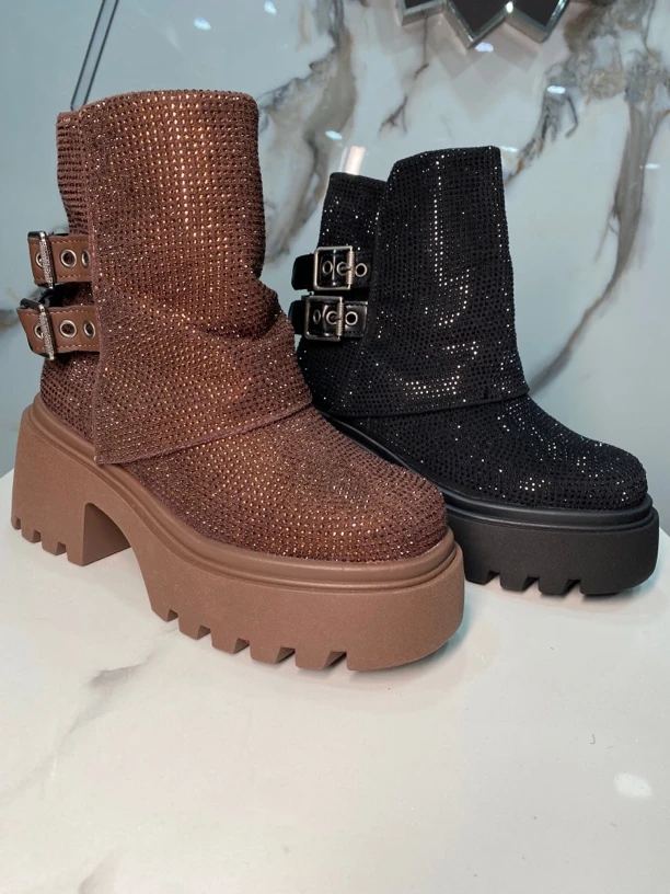 8860 马丁靴女2024秋冬季新款薄绒时尚松糕底增高靴子水钻百搭洋