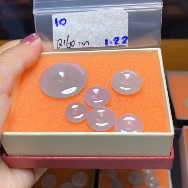 定制翡翠未镶嵌心**开不