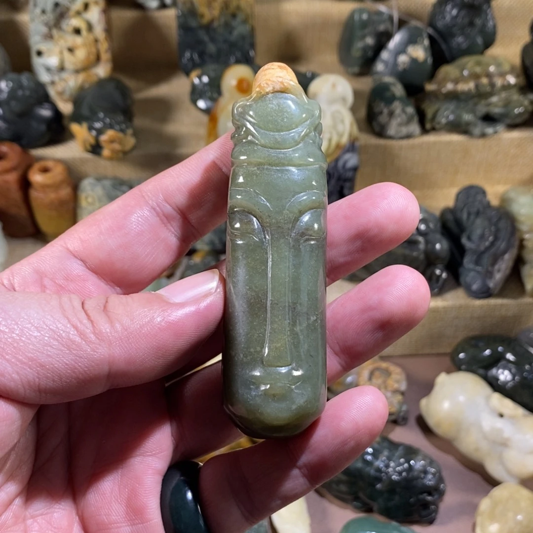 未镶嵌透闪石质玉挂件