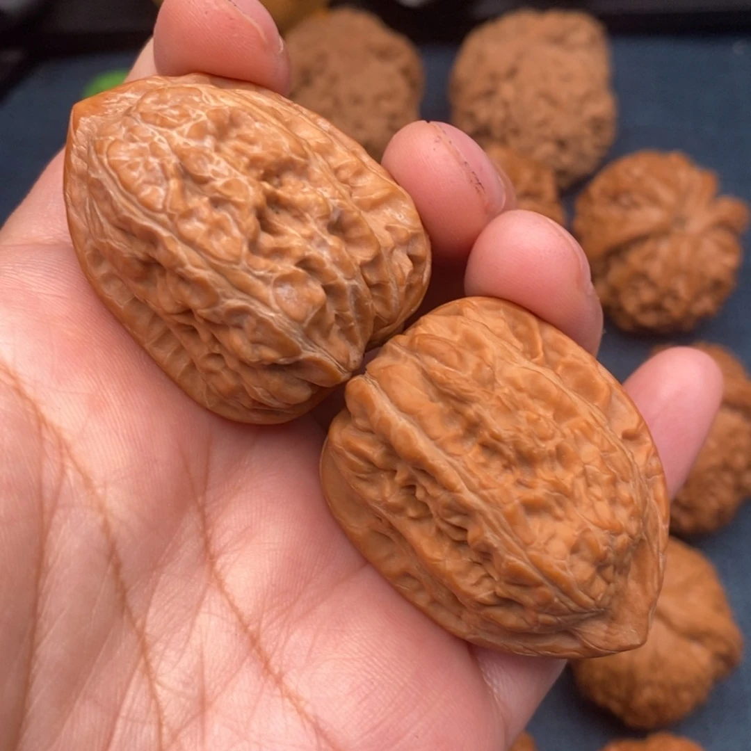 文玩核桃把件32老款赤龙鸡心