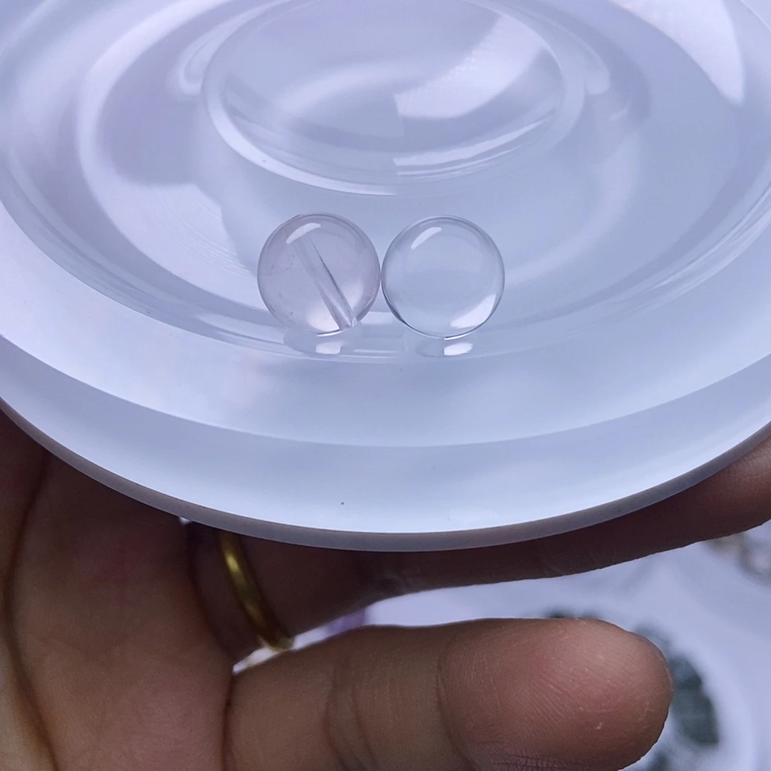 水晶手串未镶嵌戴****?定制打孔不退换