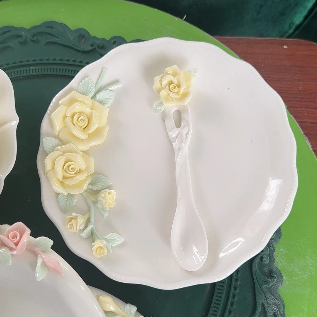 勉***手工捏花玫瑰花浅盘加勺子