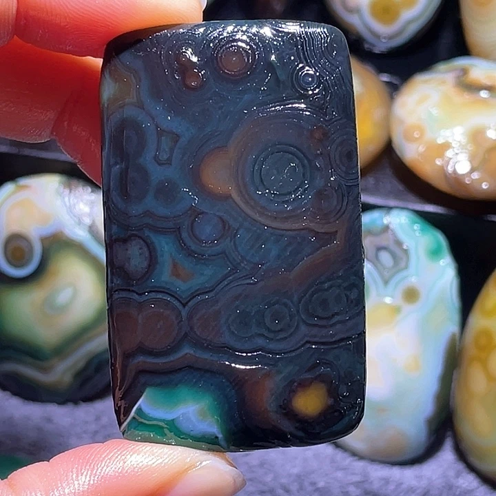 玛瑙/玉髓珠宝奇石未镶嵌晴***