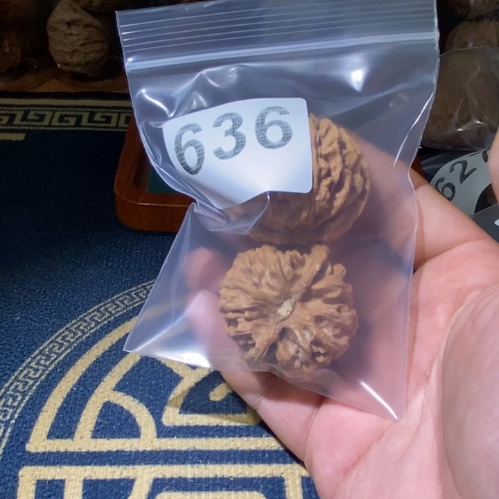 文玩核桃吊坠苹果636