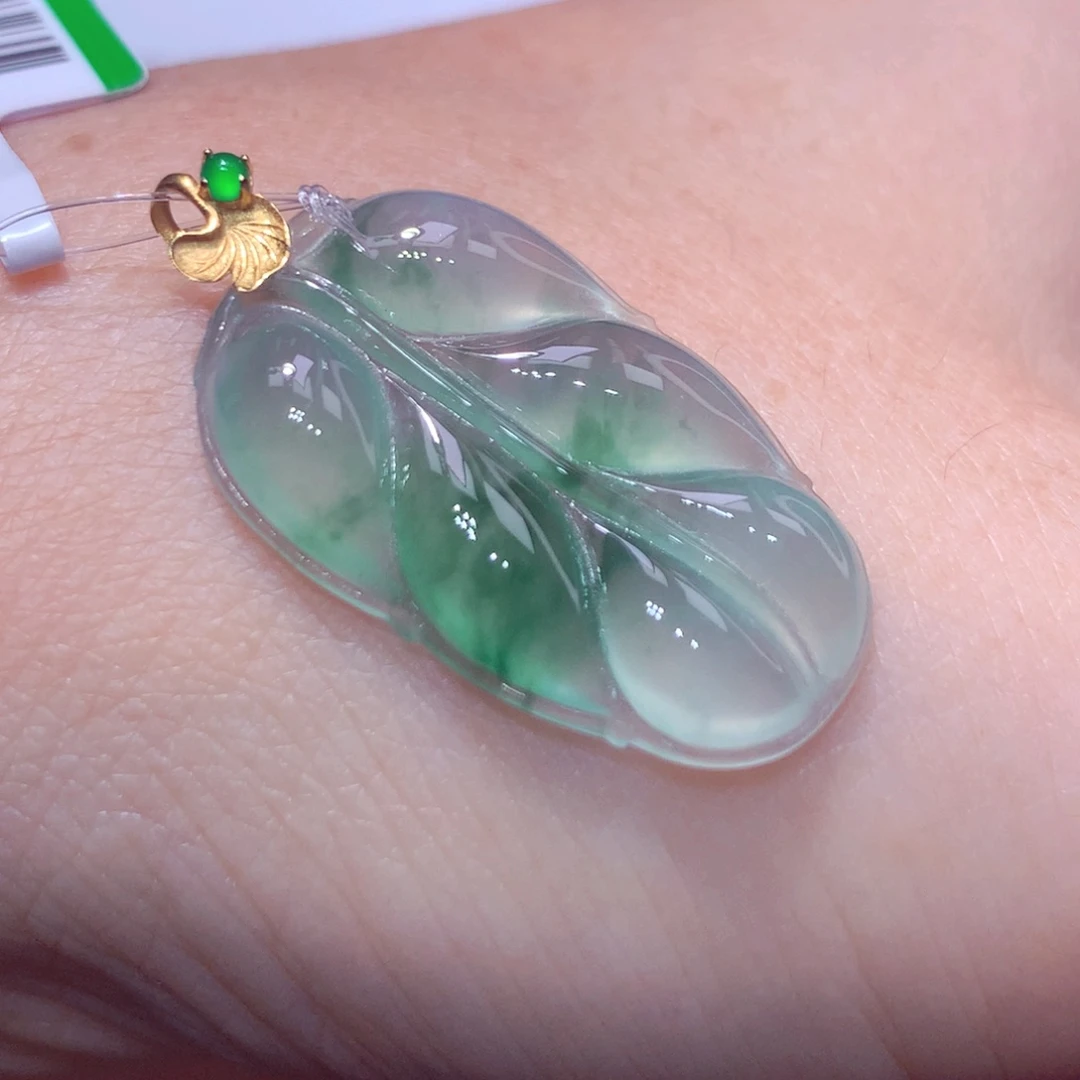 18K金镶嵌定制翡翠翡翠