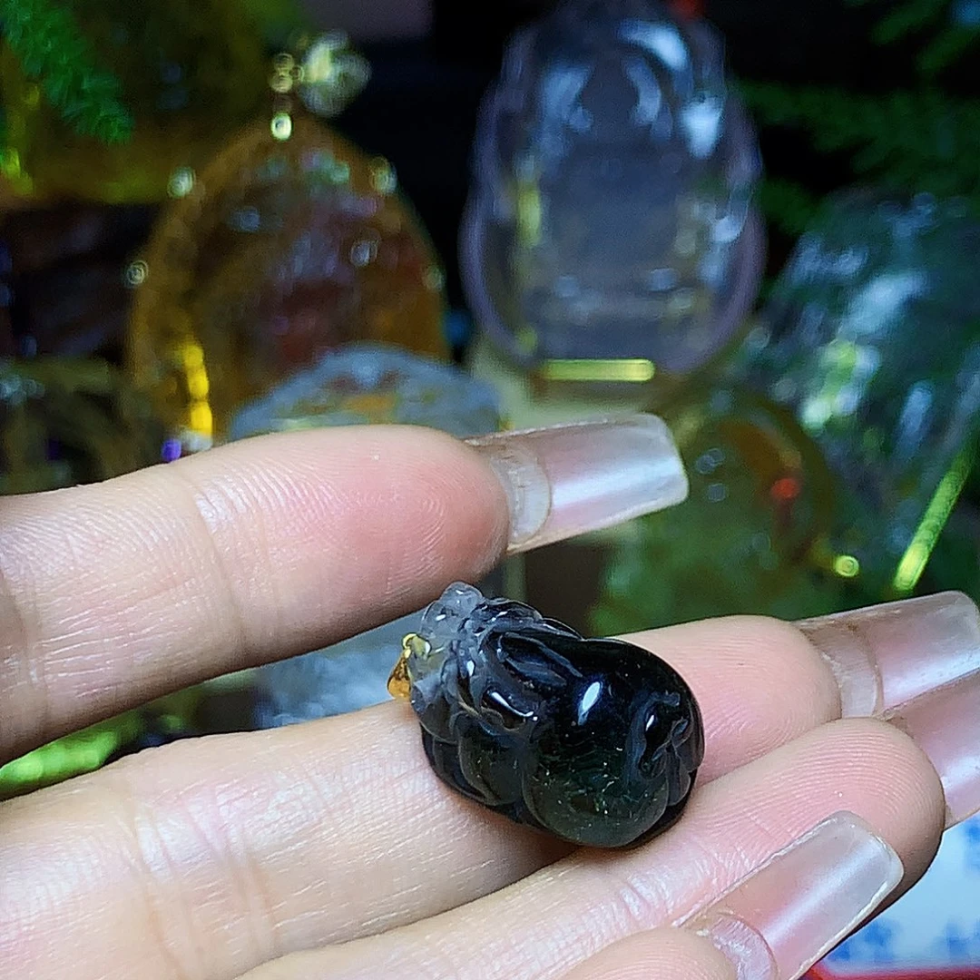 竺***南水晶颈饰18K金镶嵌天然