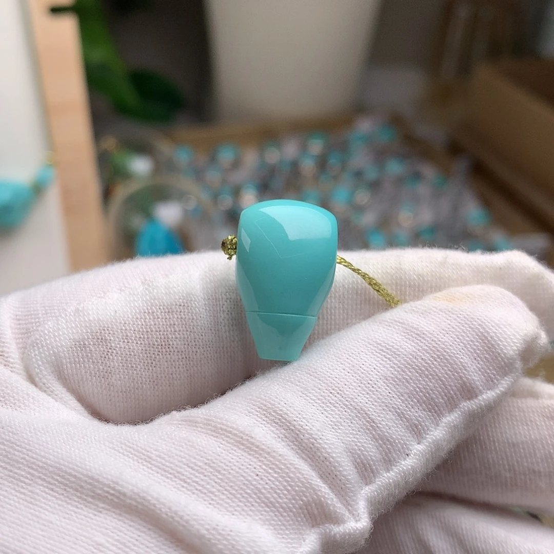 未镶嵌绿松石珠宝奇石