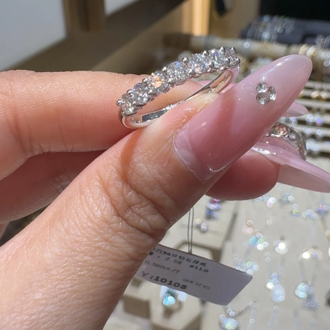 戒指/指环钻石18K金镶嵌