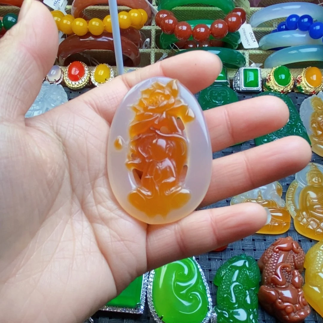 克***声玛瑙/玉髓未镶嵌颈饰