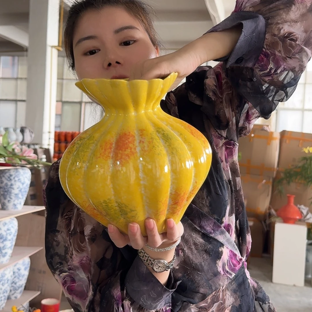 景德镇陶瓷花瓶黄色大南瓜高24口径8公分