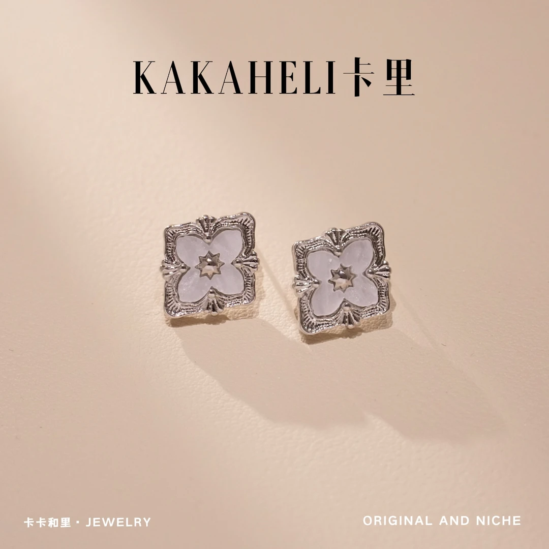 铜合金合成锆石耳饰 小众辣妹系列之‌四花图腾耳钉 A383