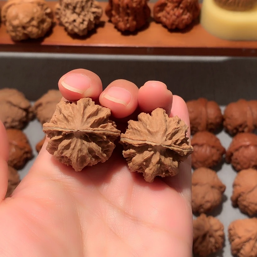 【闪购商品】文玩核桃把件京八棱