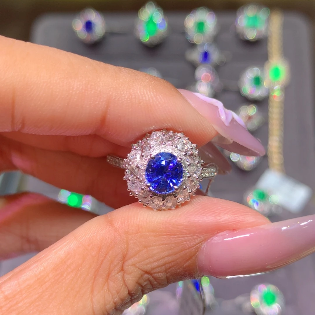 戒指蓝宝石18K金镶嵌1.2ct