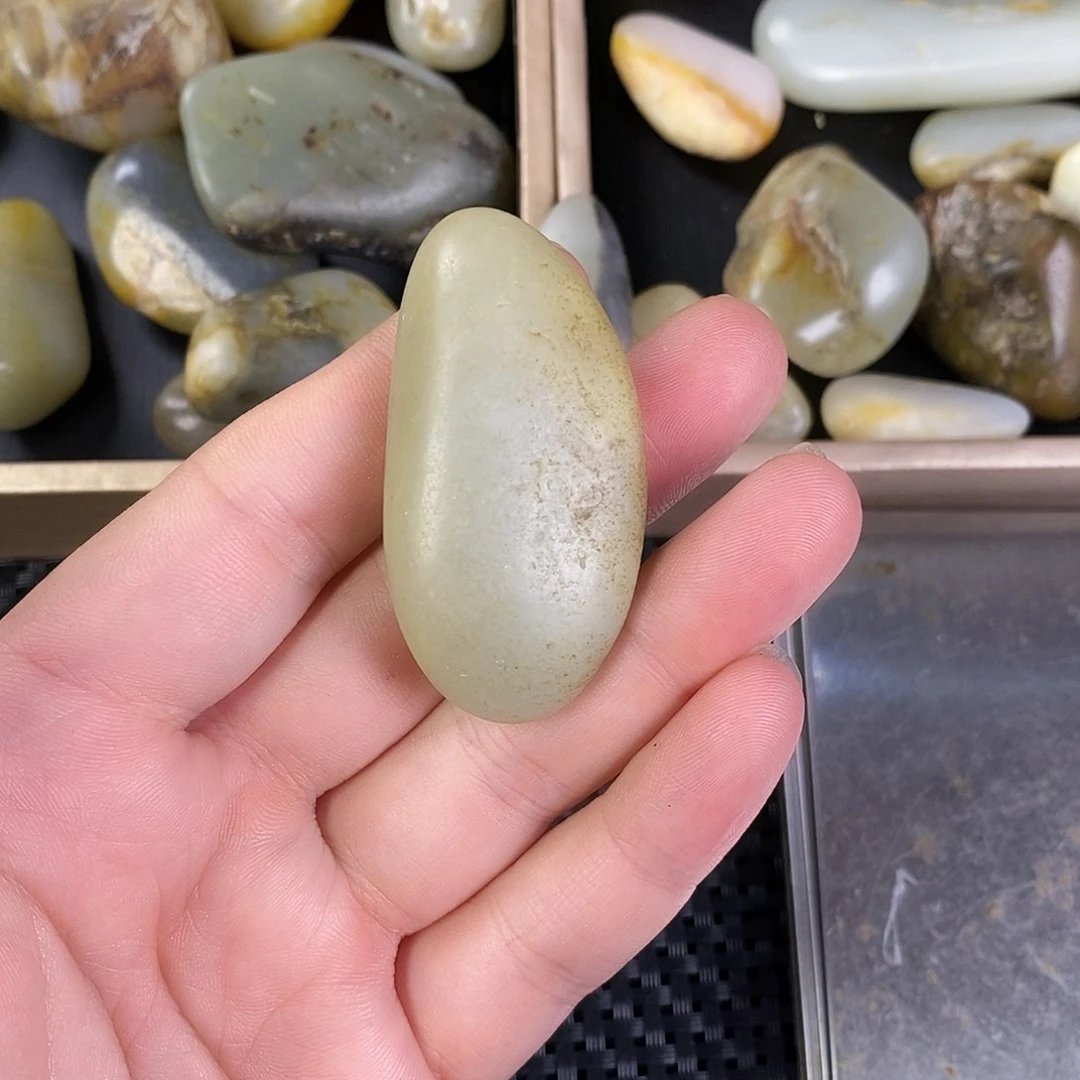 和田玉未镶嵌珠宝奇石