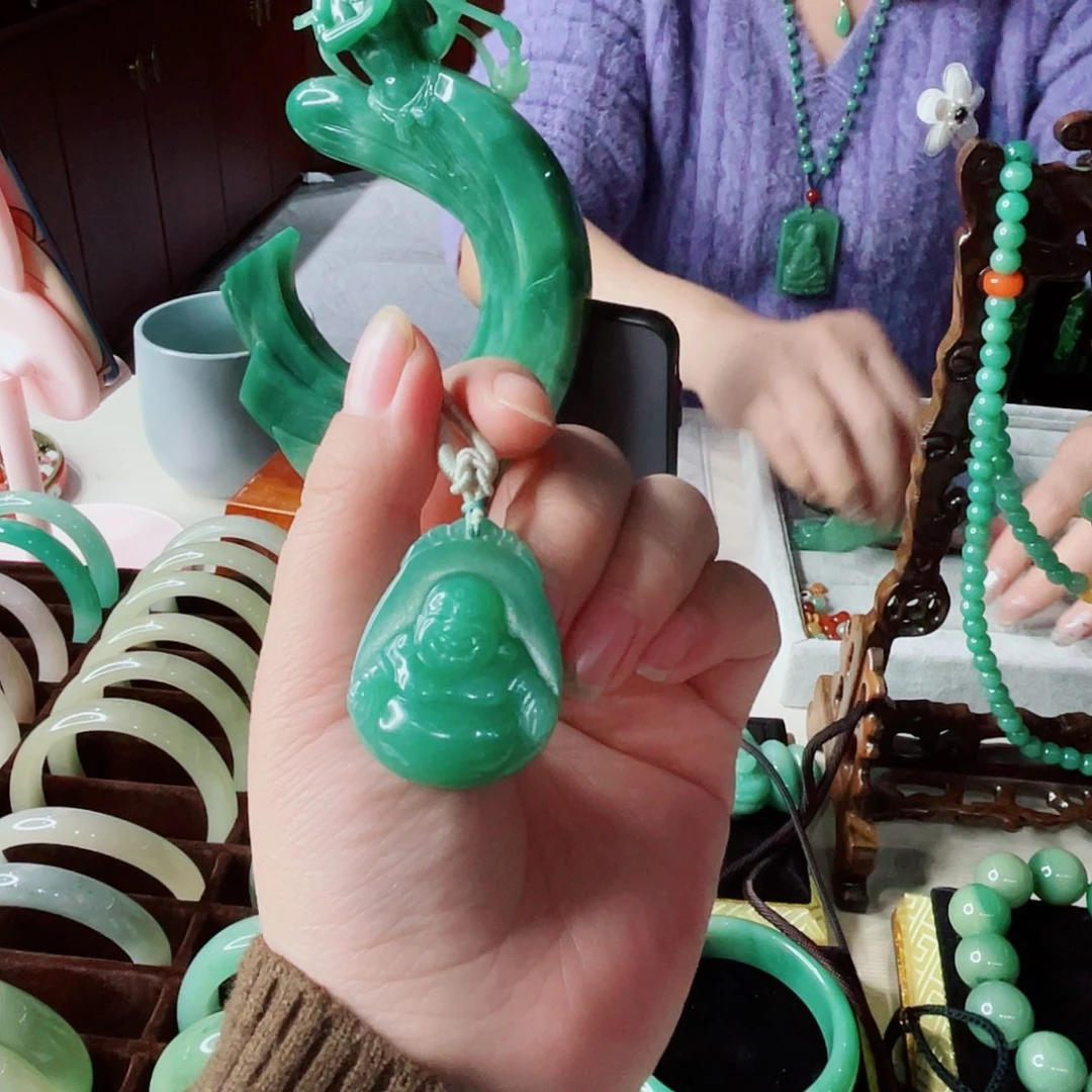 密玉（石英质玉）未镶嵌颈饰