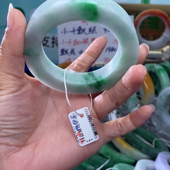 未镶嵌天然翡翠A货定制翡翠