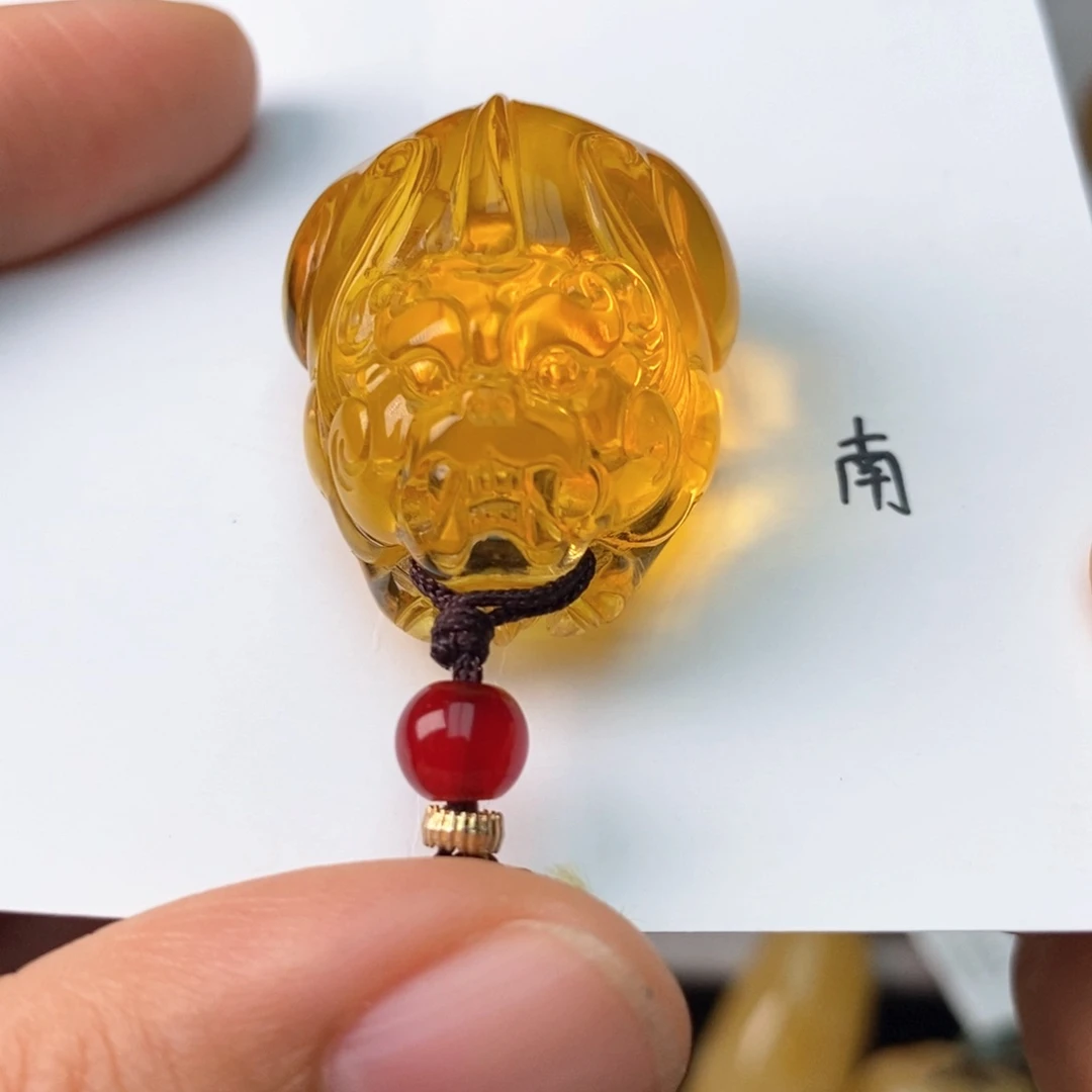 琥珀珠宝奇石未镶嵌